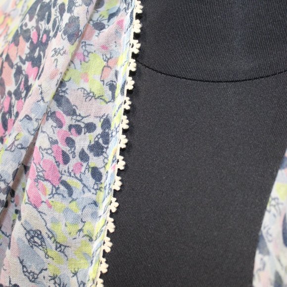 BP one size infinity scarf black pink yellow with fringe trim - Picture 4 of 5